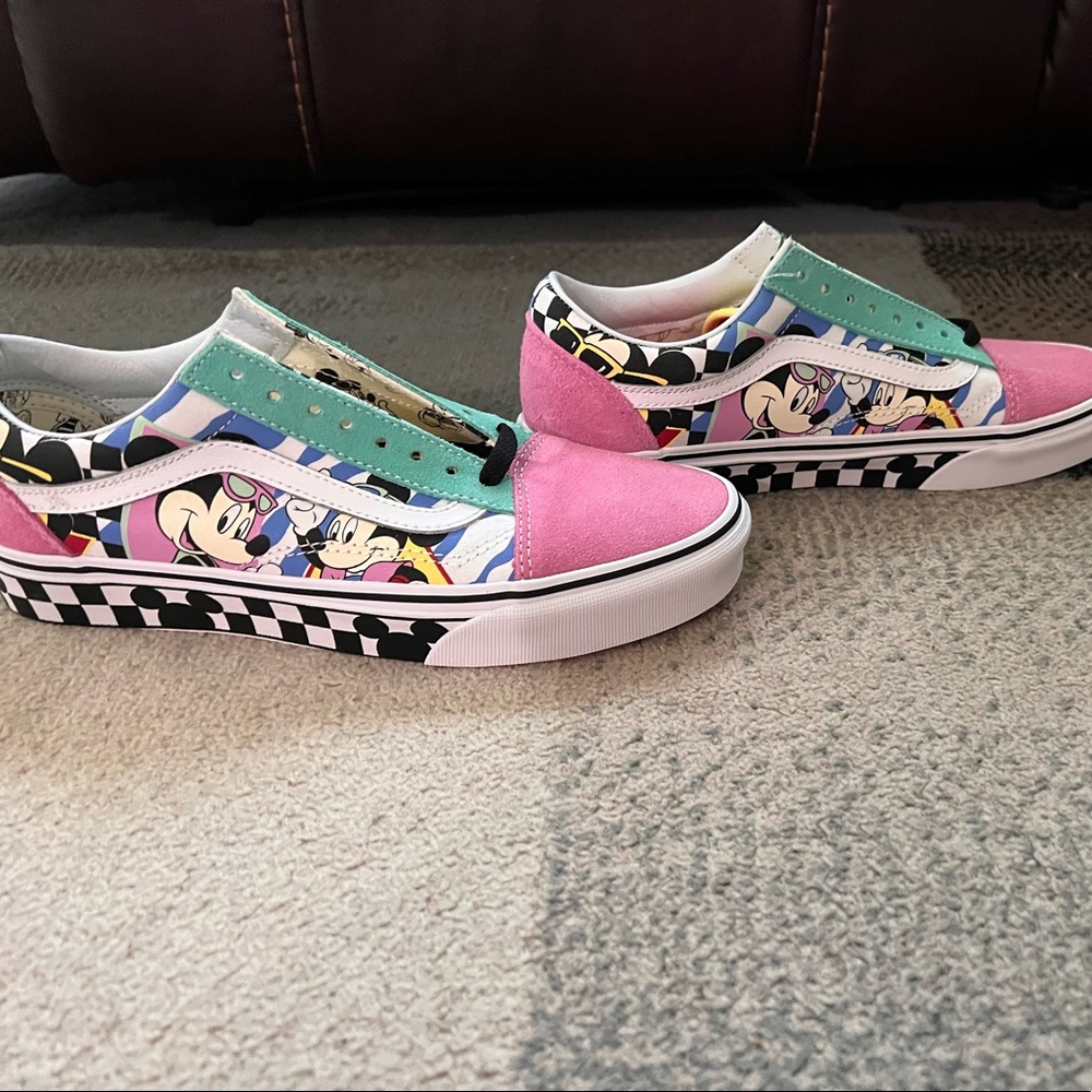 Disney x Vans